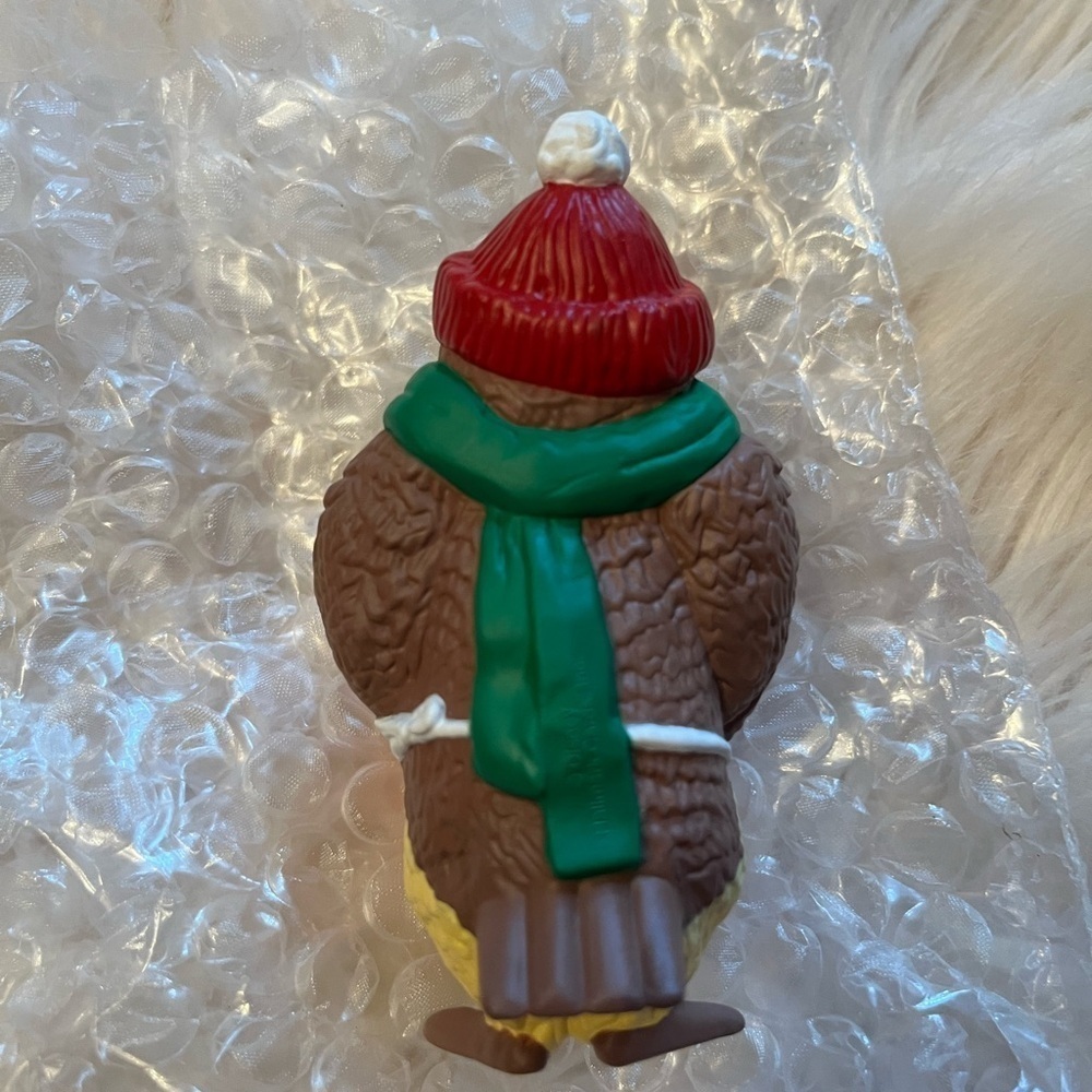 Vintage 1997 Hallmark Winnie the Pooh COLD OWL 3" CHRISTMAS TREE ORNAMENT - Picture 2 of 4